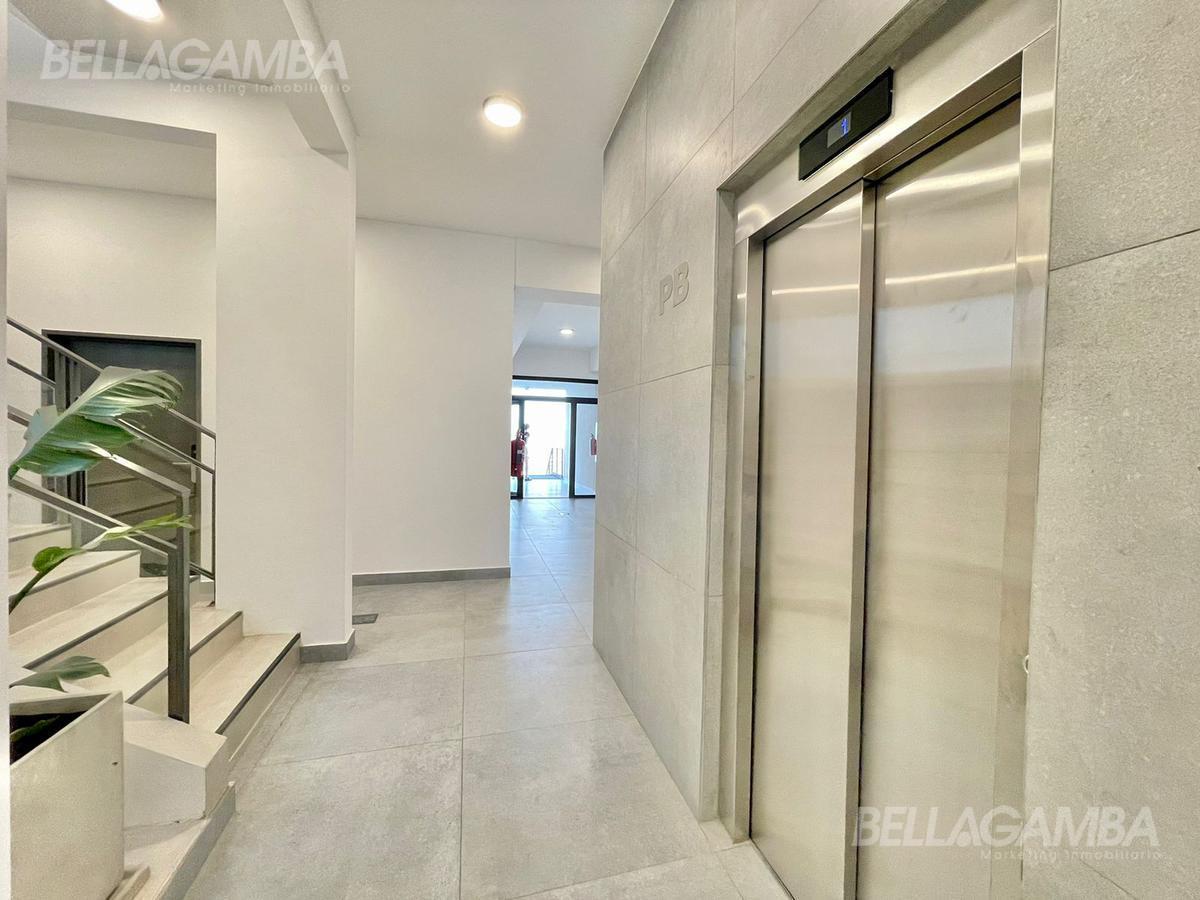 Foto de DEPARTAMENTO VENTA 2 AMBIENTES JARDIN COCHERA, imagen 2