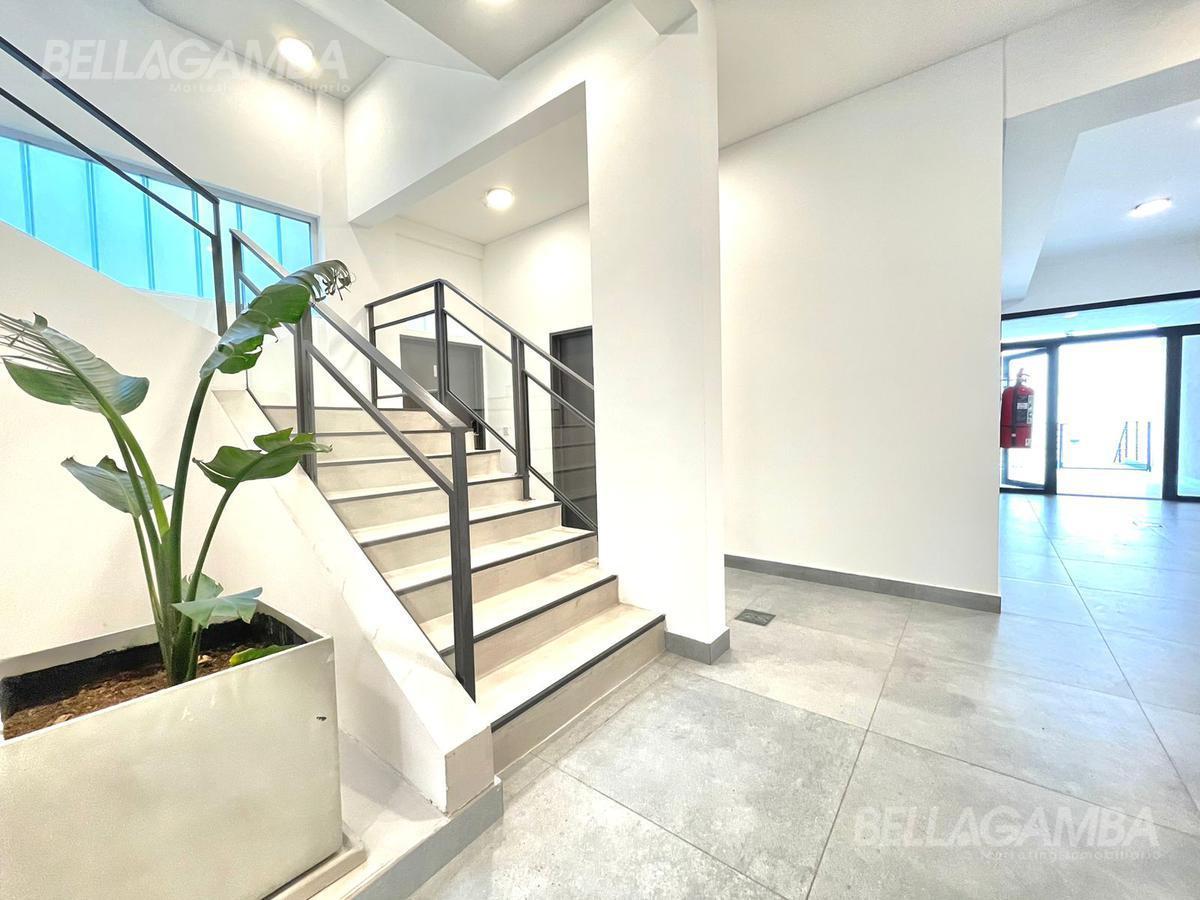 DEPARTAMENTO VENTA 2 AMBIENTES JARDIN COCHERA