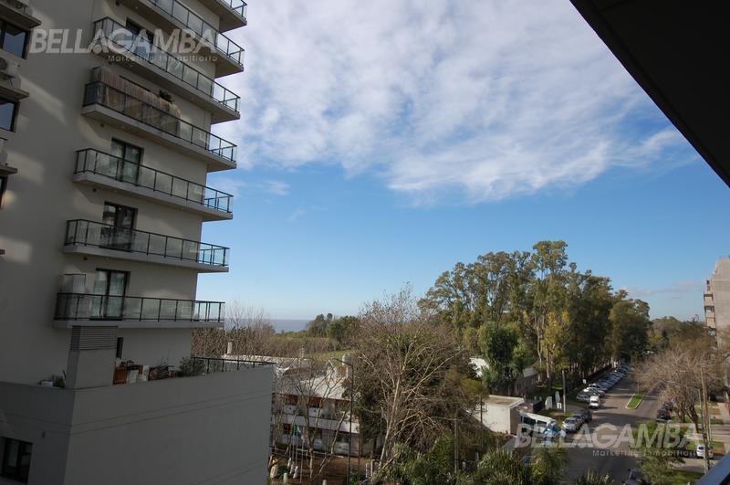 SEMIPISO CON VISTA AL RÍO EN TORRE MAYOR OLIVOS - COCHERA CUBIERTA, BAULERA Y FULL AMENITIES