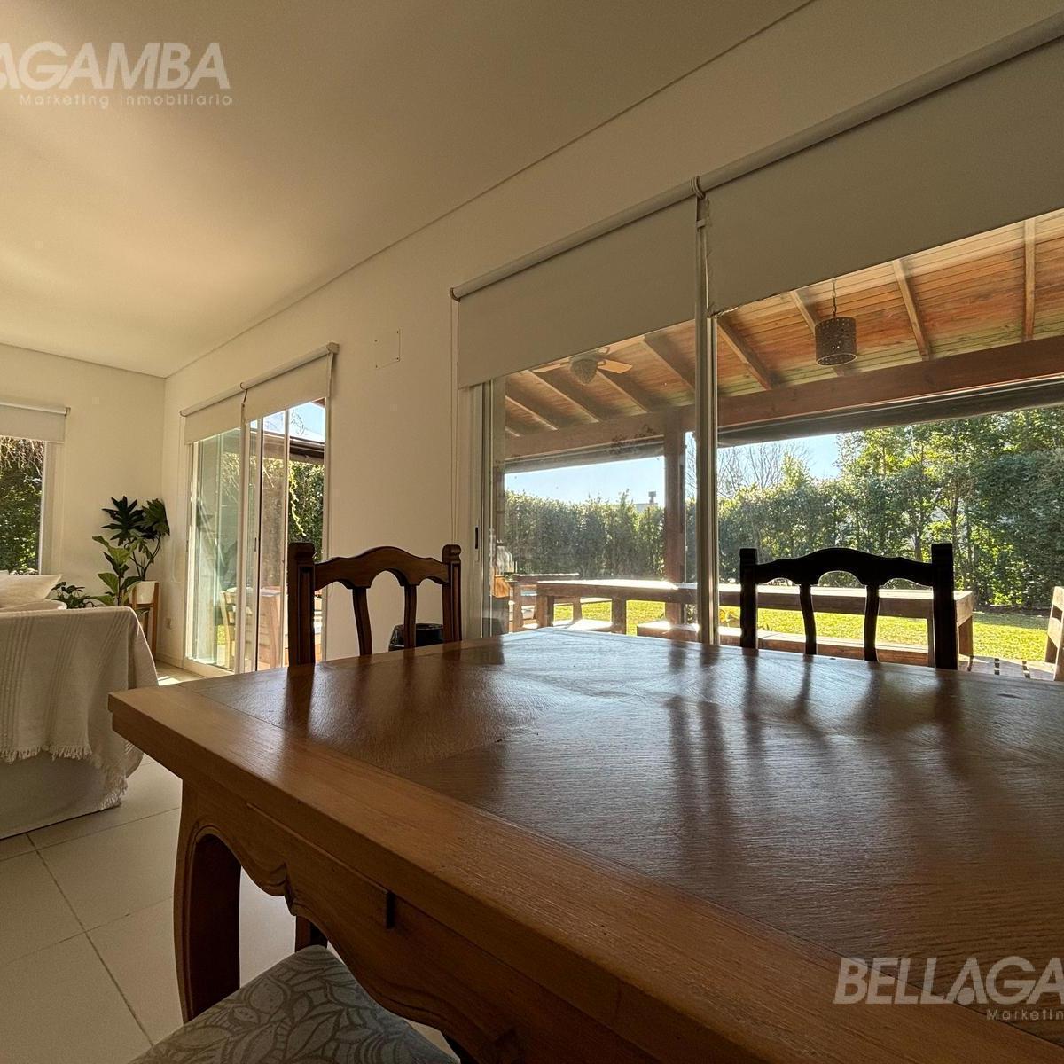 Casa Venta Bancalari 6 Ambientes Jardin Piscina 3