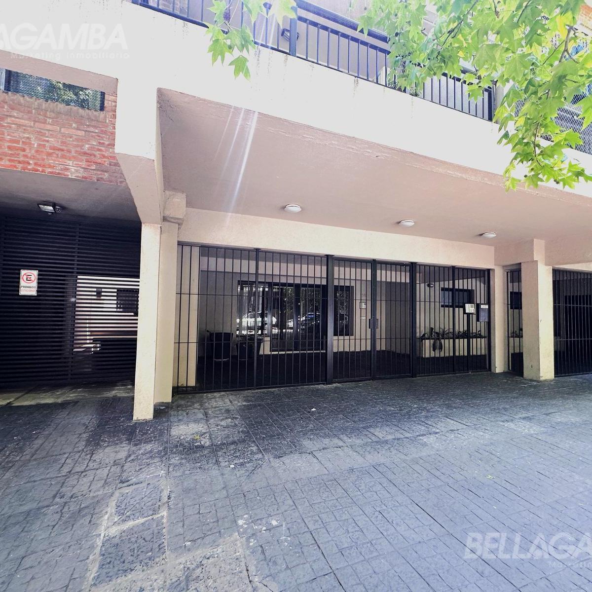 DEPARTAMENTO VENTA SAN ISIDRO 4 AMBIENTES JARDIN COCHERA BAULERA