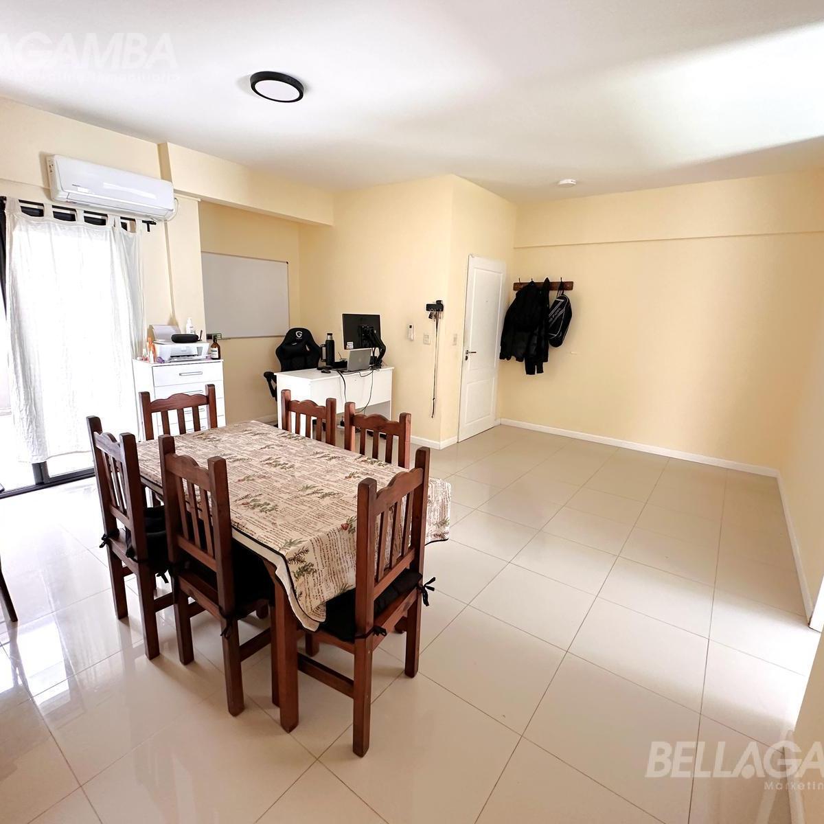 Foto de DEPARTAMENTO VENTA SAN ISIDRO 4 AMBIENTES JARDIN COCHERA BAULERA, imagen 2