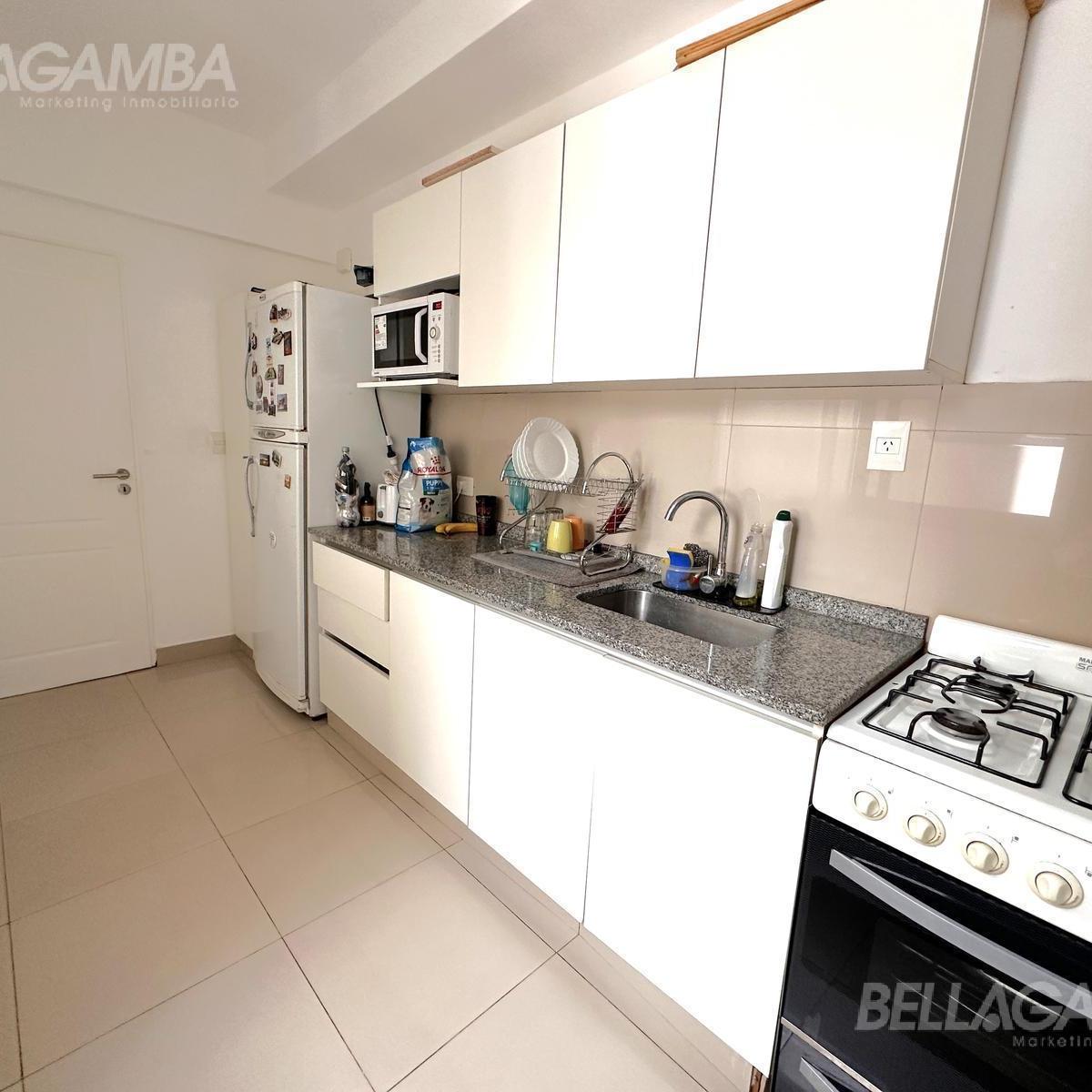 Foto de DEPARTAMENTO VENTA SAN ISIDRO 4 AMBIENTES JARDIN COCHERA BAULERA, imagen 4