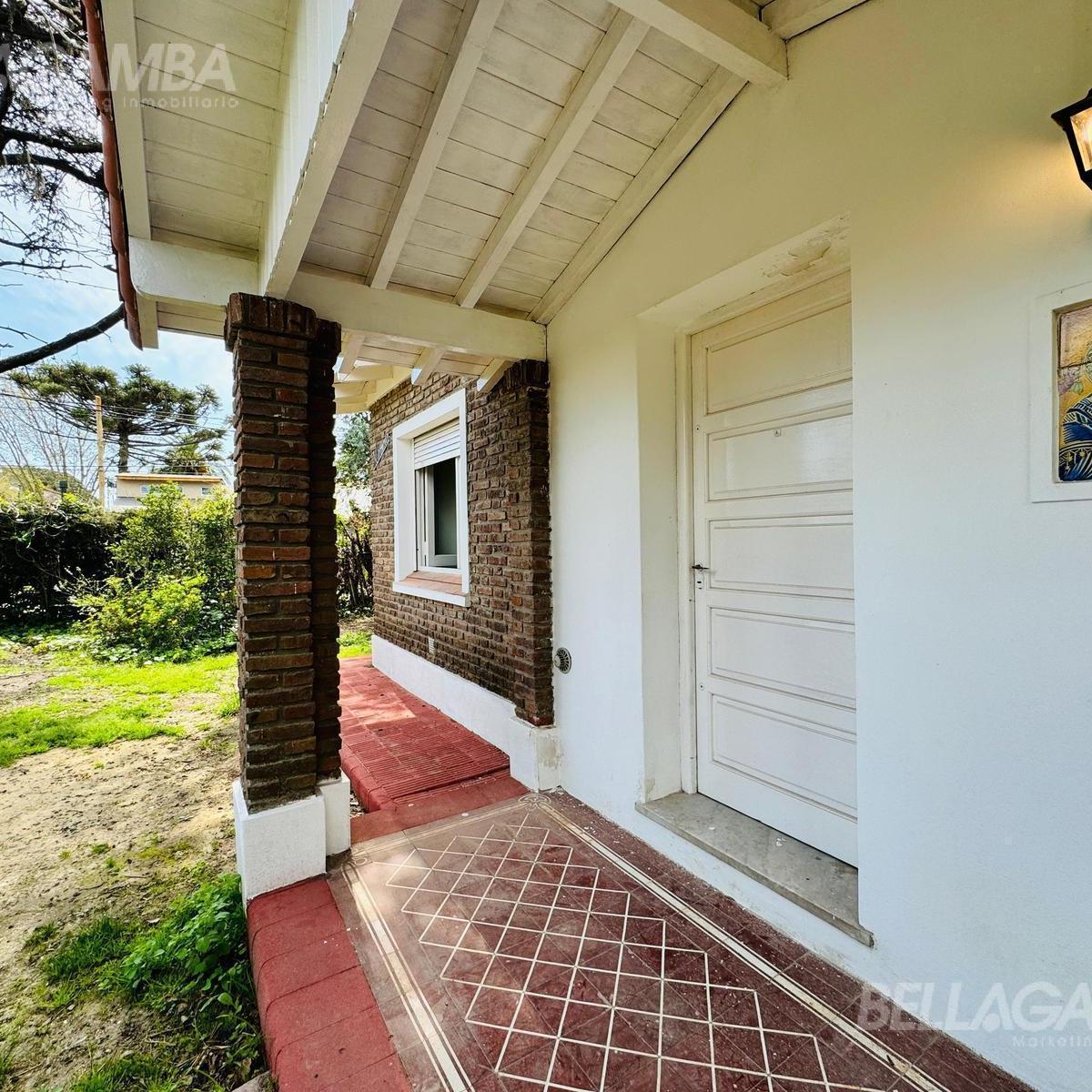 CASA VENTA INGENIERO MASCHWITZ DOS AMBIENTES JARDIN TRIPLE LOTE