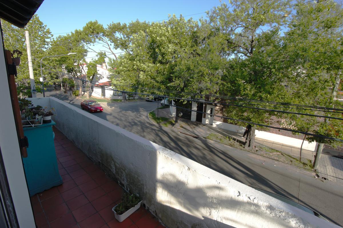 Casa Venta Olivos 6 Ambientes con Departamento Independiente 3