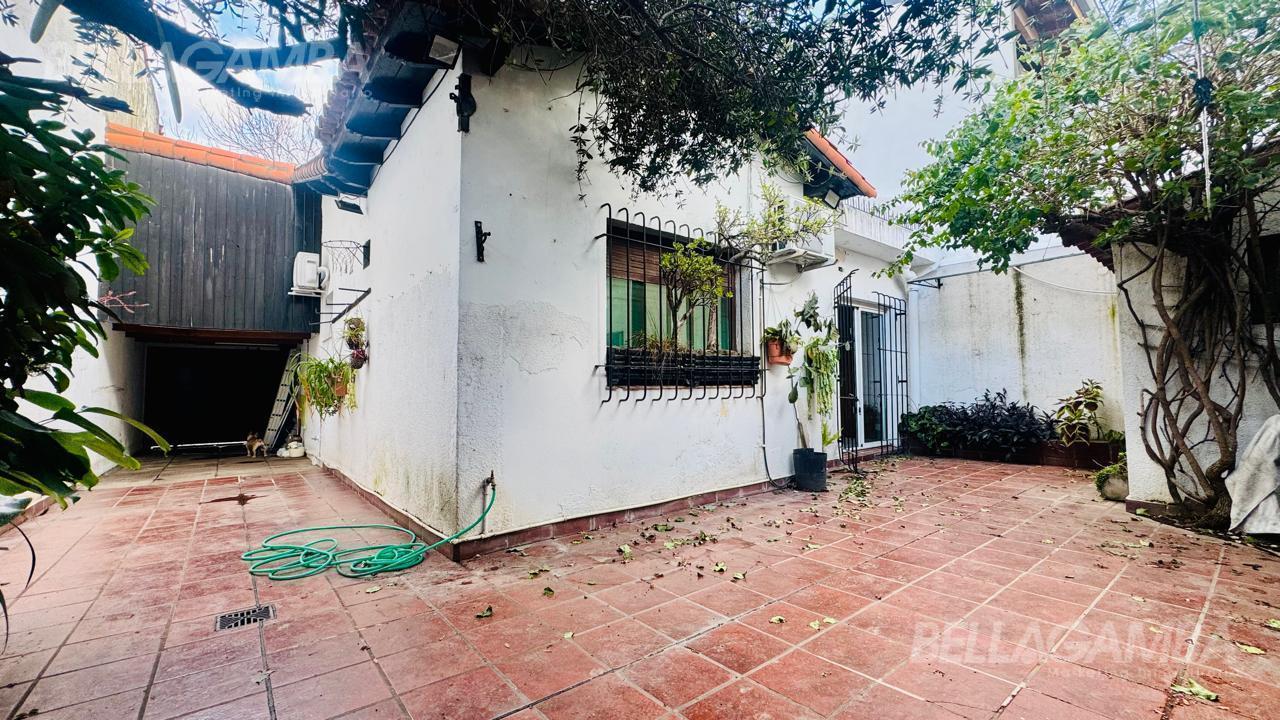 CASA VENTA OLIVOS 3 AMBIENTES PATIO COCHERA APTO CREDITO