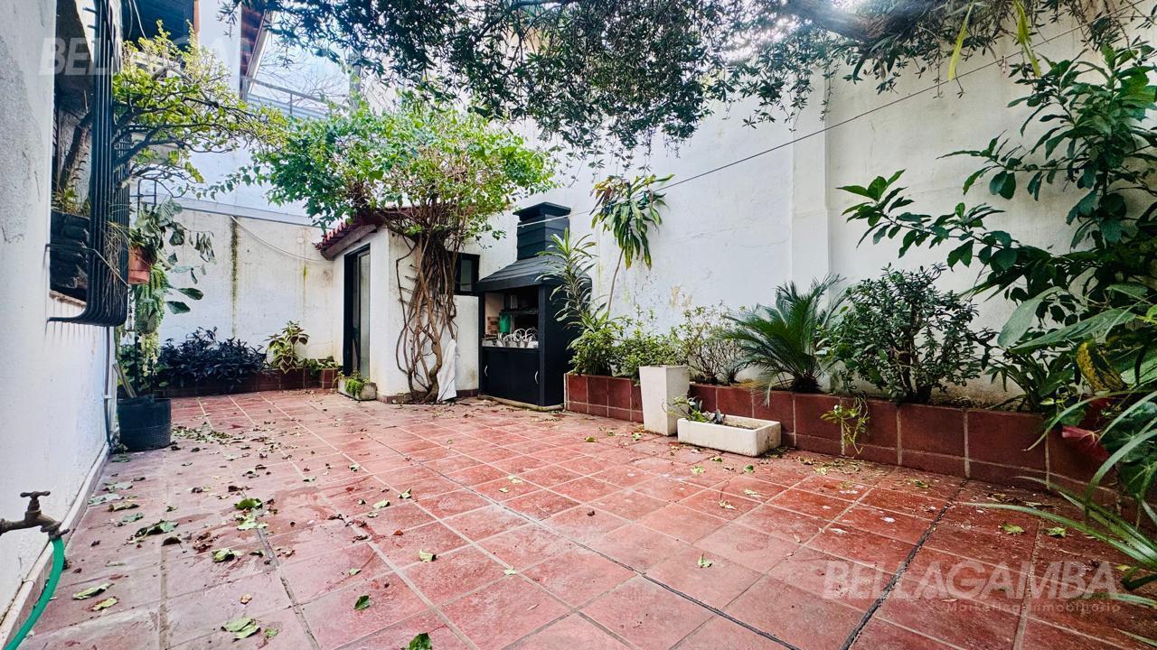 Foto de CASA VENTA OLIVOS 3 AMBIENTES PATIO COCHERA APTO CREDITO, imagen 4