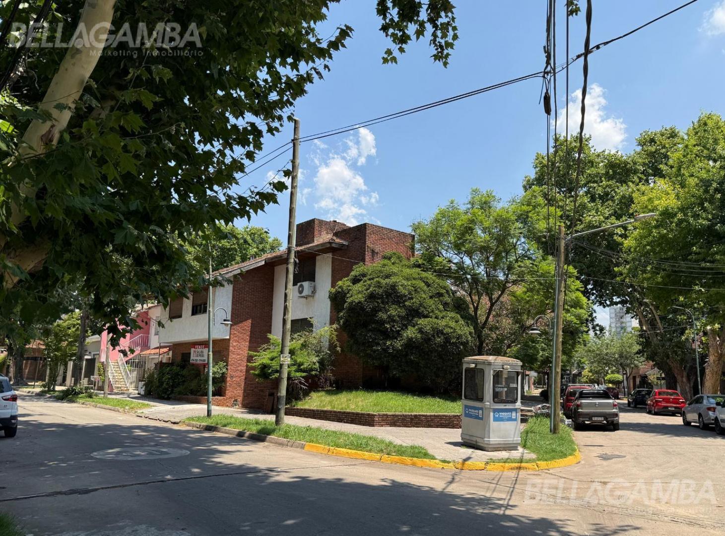 CASA VENTA VICENTE LOPEZ 5 AMBIENTES