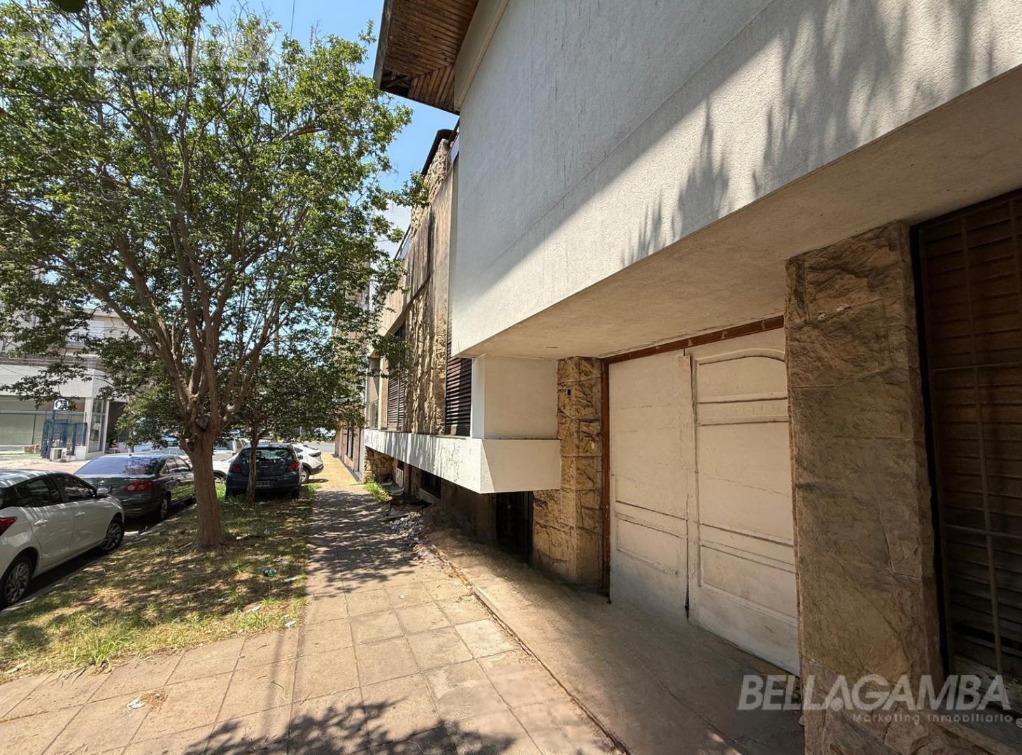 CASA VENTA MARTINEZ A REFACCIONAR