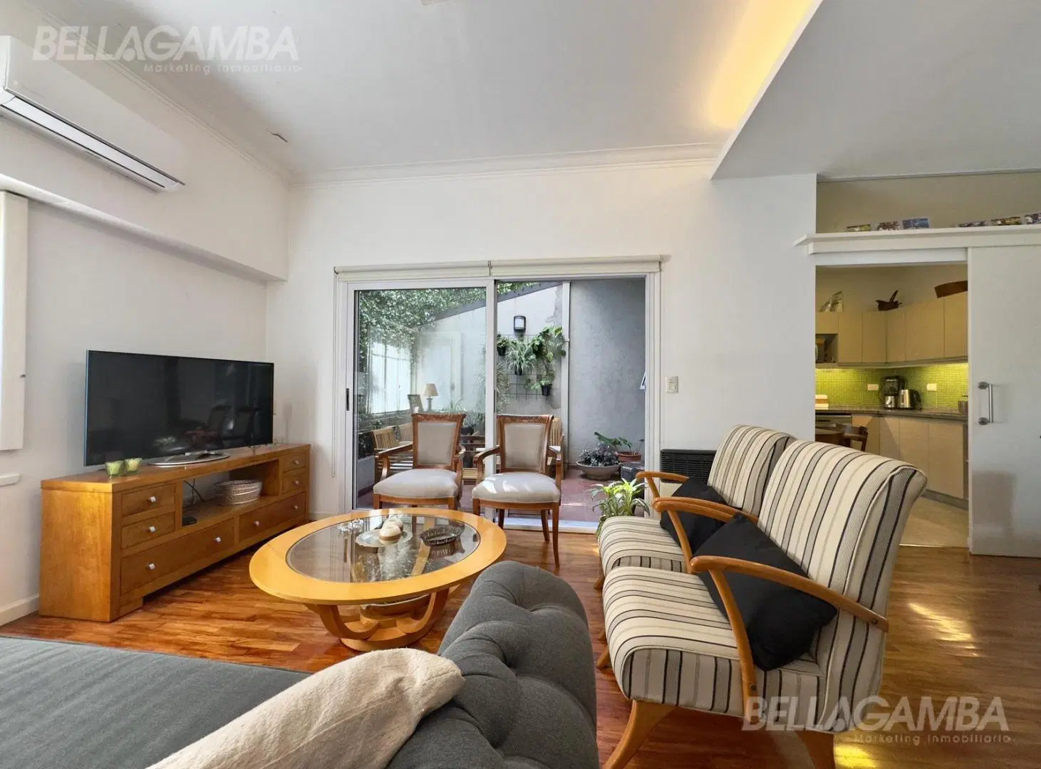 CASA VENTA VICENTE LÓPEZ 4 AMBIENTES  COCHERA 4