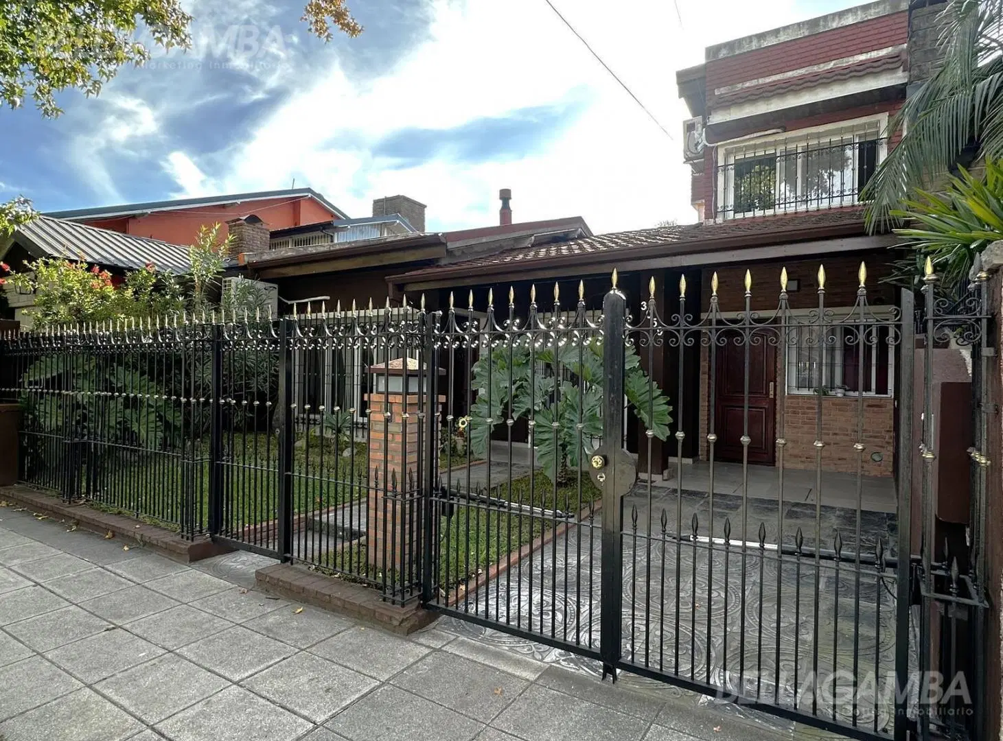 CASA 5 AMBIENTES CON QUINCHO Y JARDIN OLIVOS 3