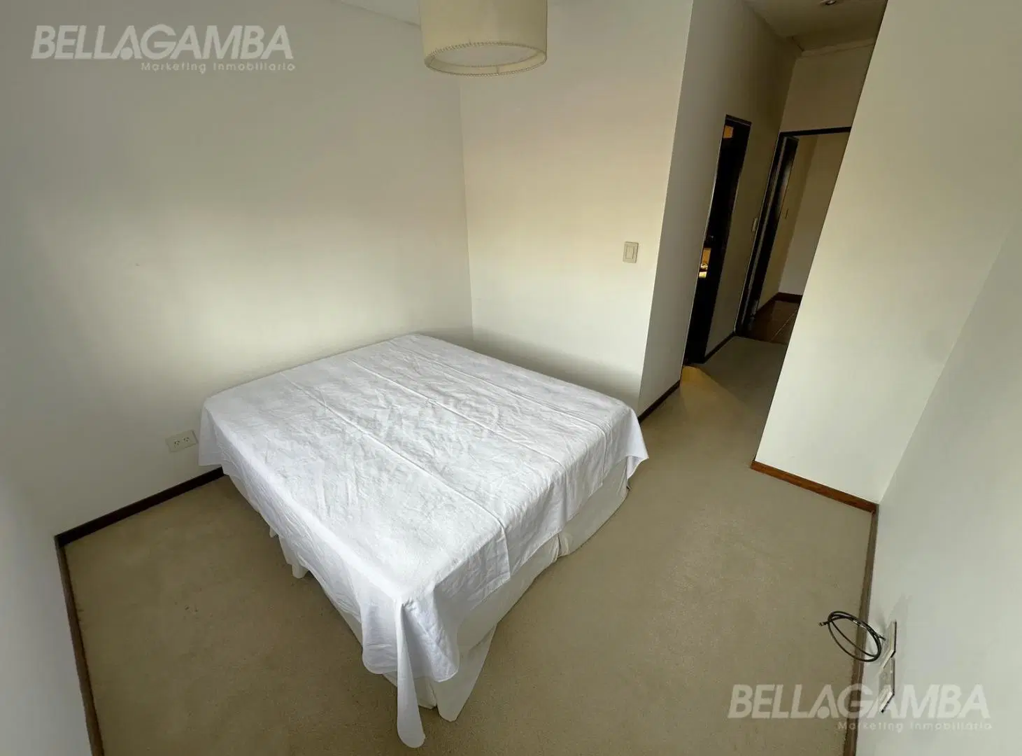 DUPLEX VENTA FLORIDA 4 AMBIENTES JARDIN Y QUINCHO 1