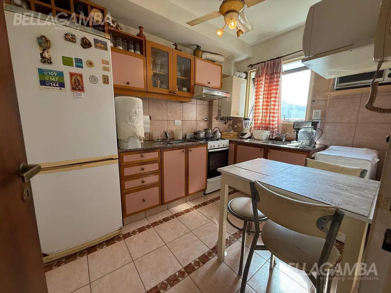 Departamento 3 ambientes con Balcon y Cochera Vicente Lopez 5