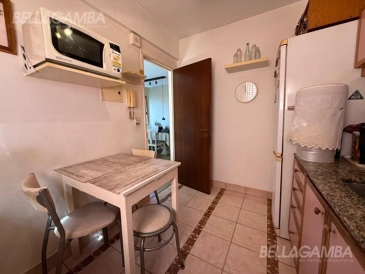 Departamento 3 ambientes con Balcon y Cochera Vicente Lopez 3