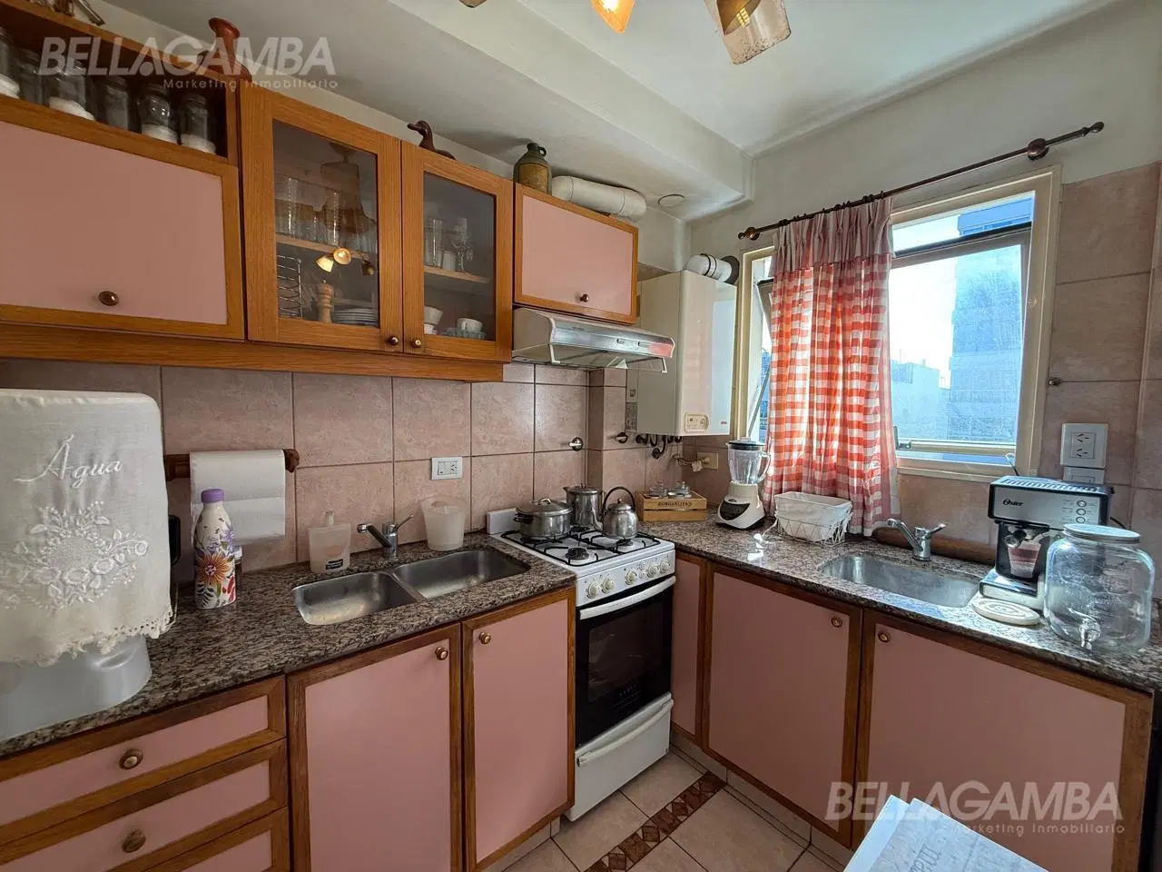 Departamento 3 ambientes con Balcon y Cochera Vicente Lopez 4