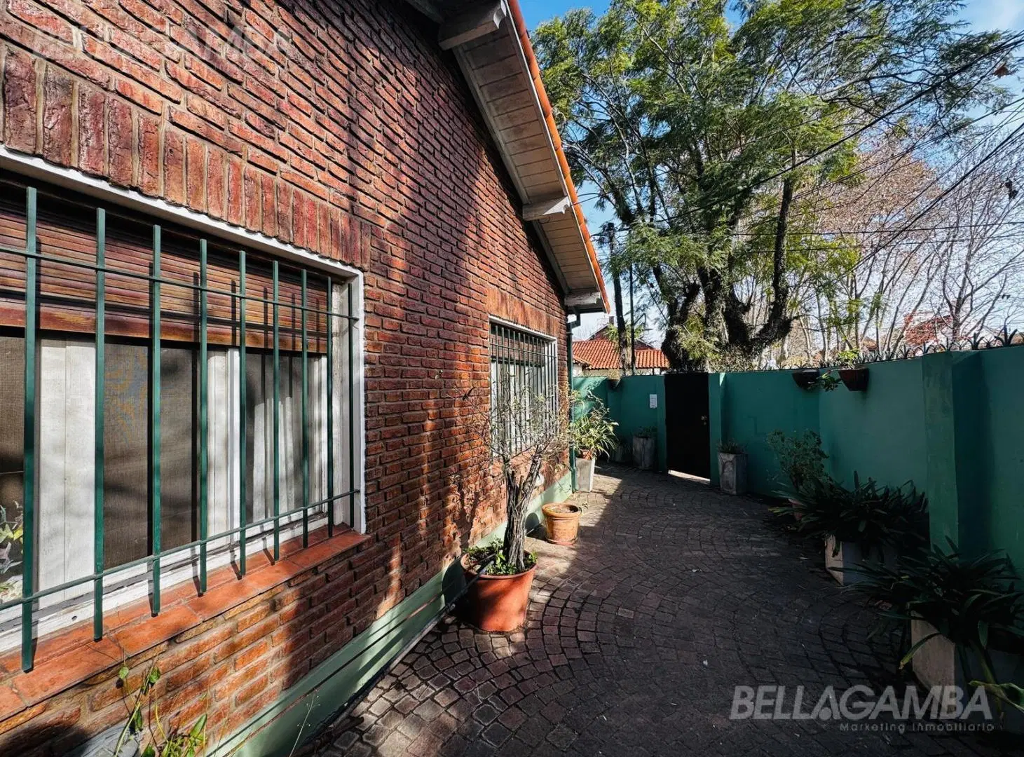 CASA VENTA BECCAR 4 AMBIENTES COCHERA PARRILLA 8