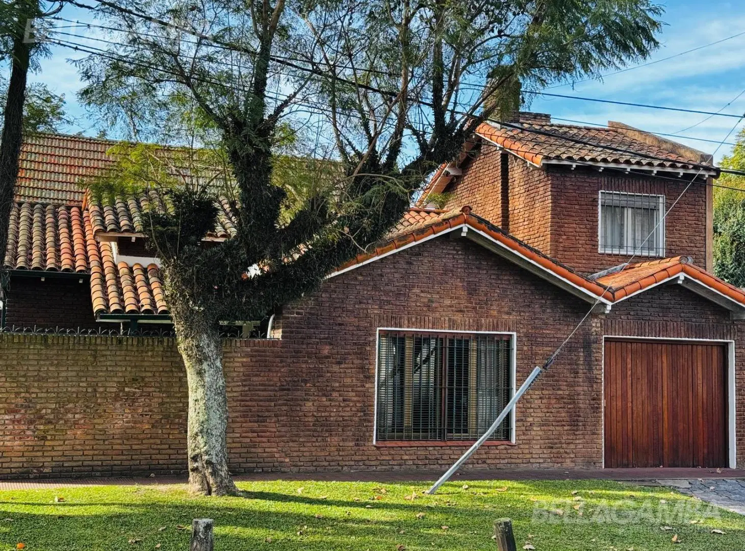 CASA VENTA BECCAR 4 AMBIENTES COCHERA PARRILLA 2