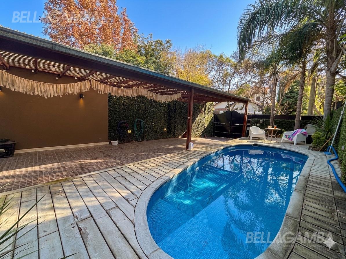 Foto de CASA VENTA MARTINEZ 5 AMBIENTES PISCINA CLIMATIZADA, imagen 1