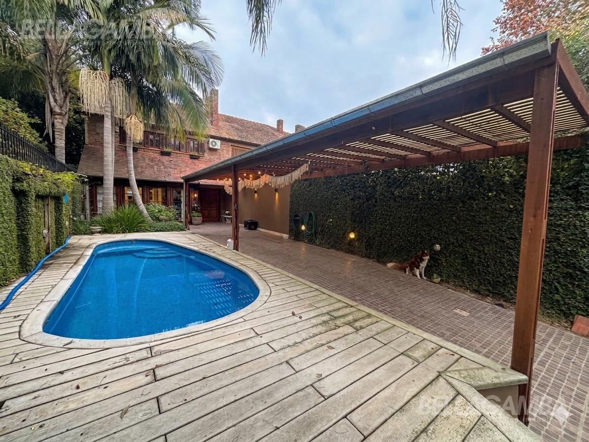 CASA VENTA MARTINEZ 5 AMBIENTES PISCINA CLIMATIZADA
