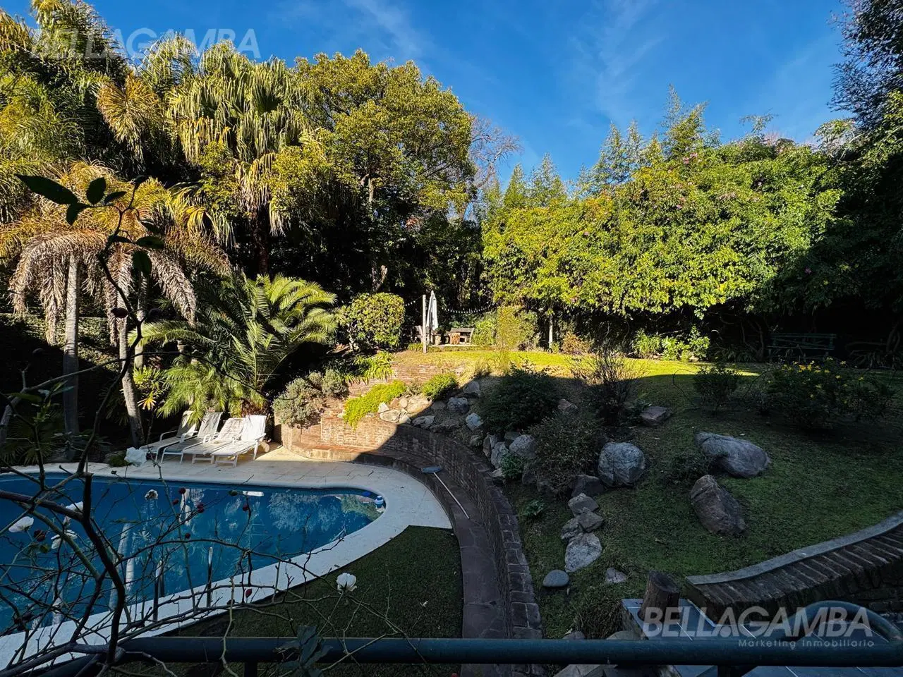 CASA VENTA VICENTE LOPEZ  7 AMBIENTES JARDIN PISCINA 8