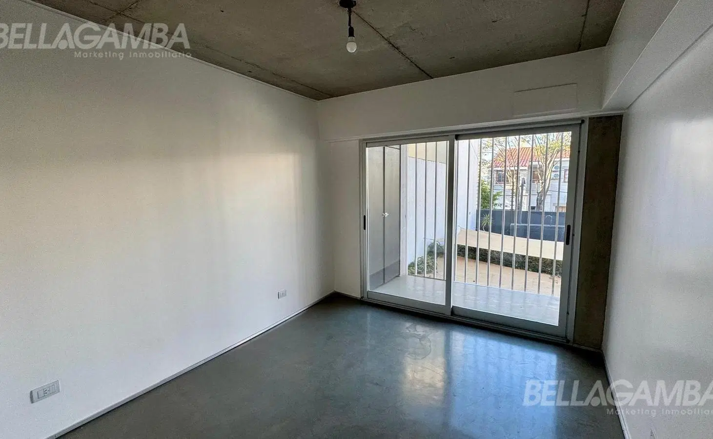 MUY AMPLIO DEPARTAMENTO 2 AMBIENTES FLORIDA 5