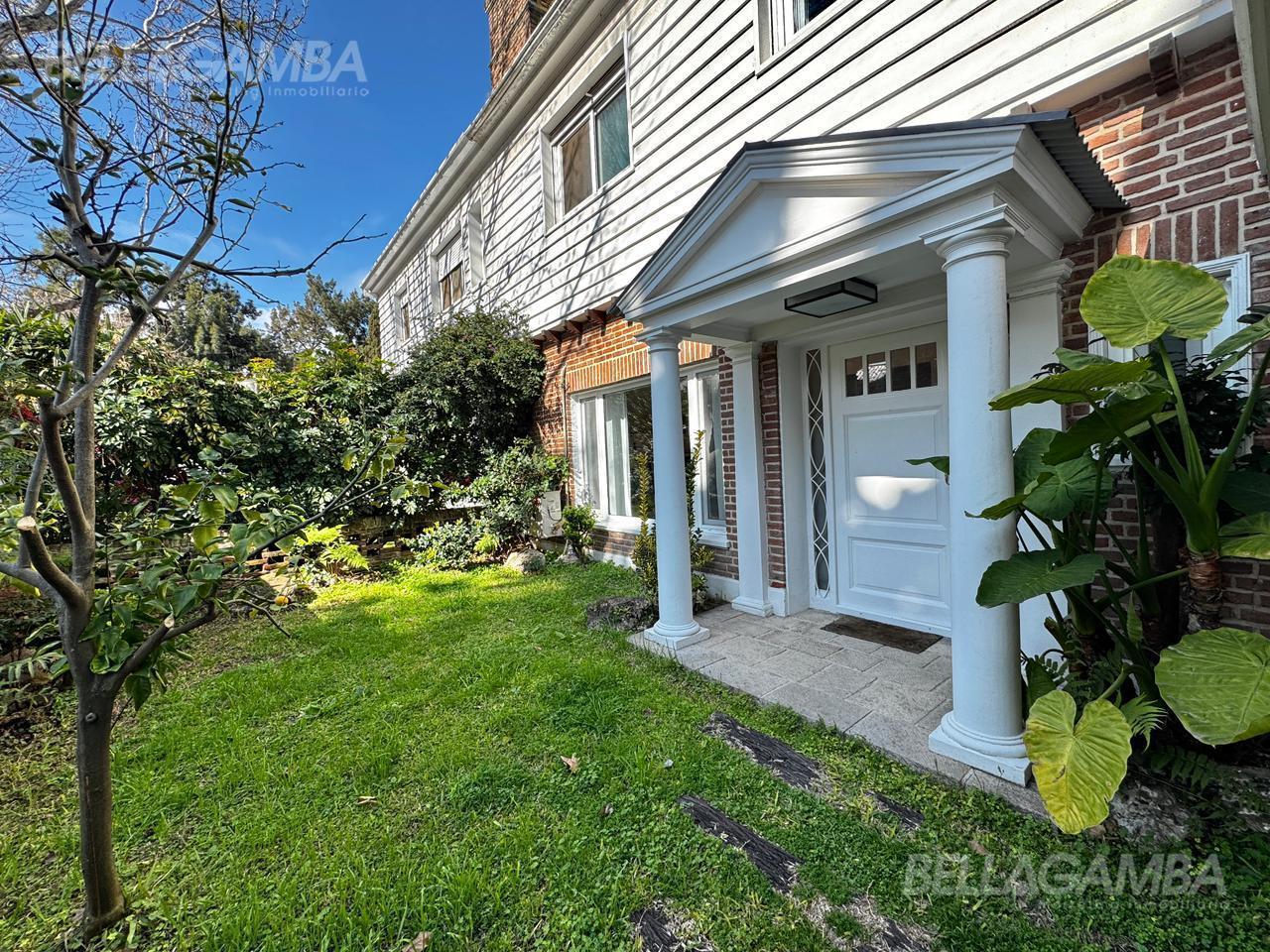 Foto de CASA EN VENTA EN VICENTE LOPEZ 5 AMBIENTES, imagen 1