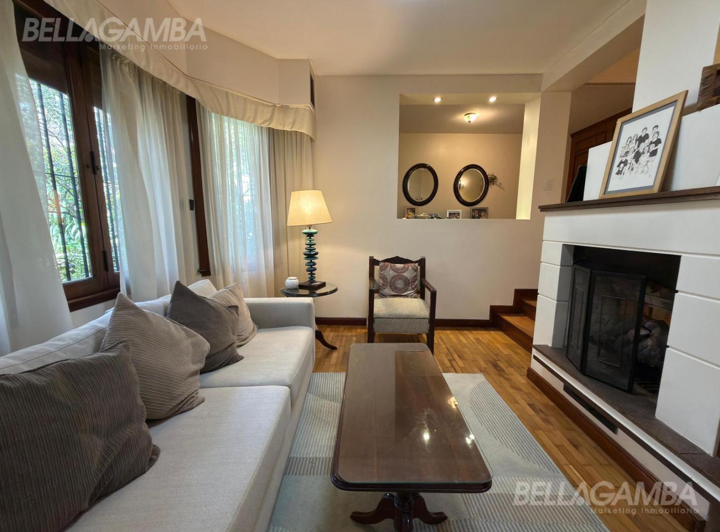 Foto de CASA VENTA VICENTE LOPEZ 6 AMBIENTES JARDIN PISCINA, imagen 1