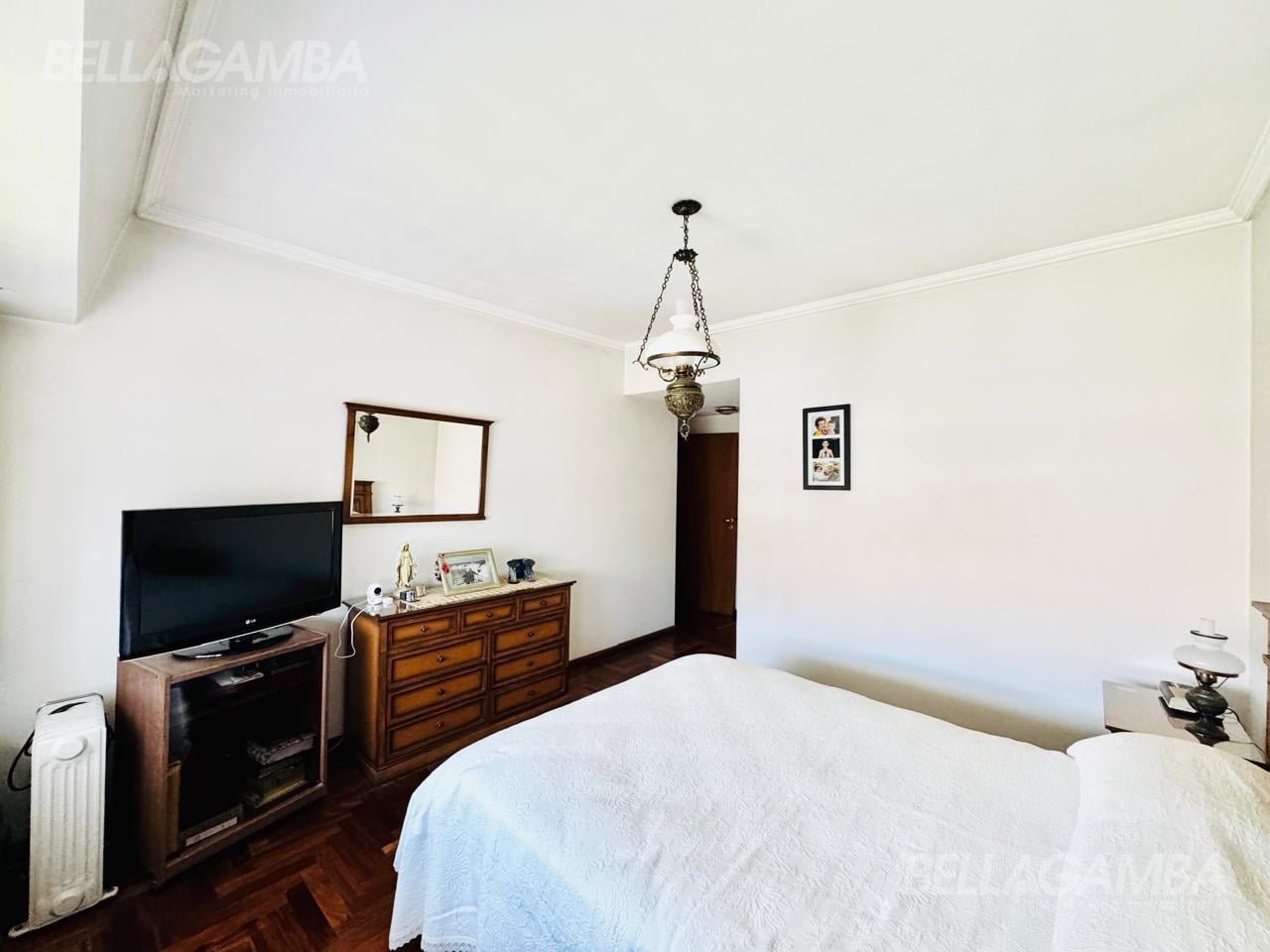 Foto de CASA VENTA MARTINEZ 6 AMBIENTES GARAGE JARDIN, imagen 4