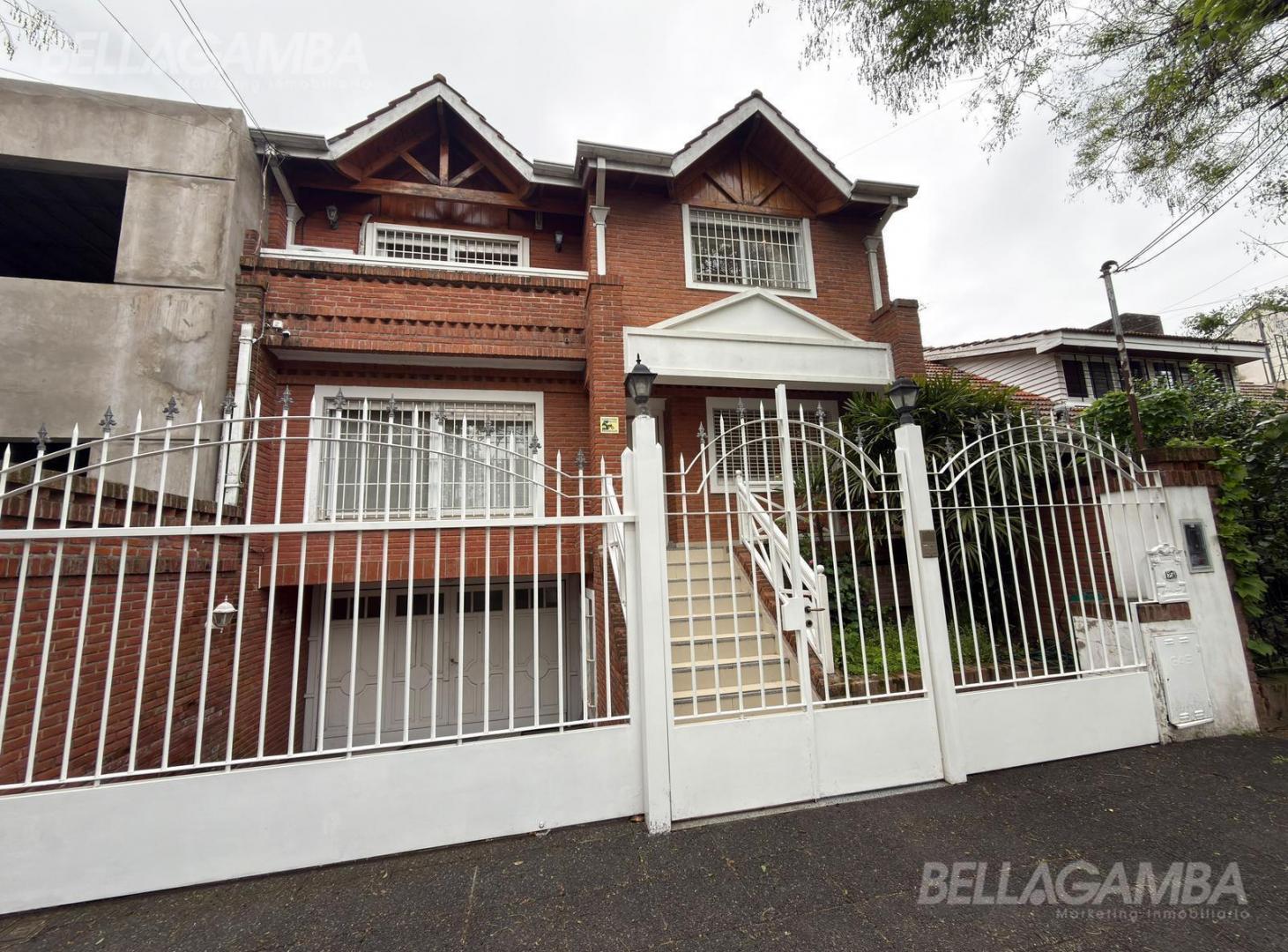 Foto de CASA EN ALQUILER ACASSUSO CON JARDIN Y PISCINA, imagen 1