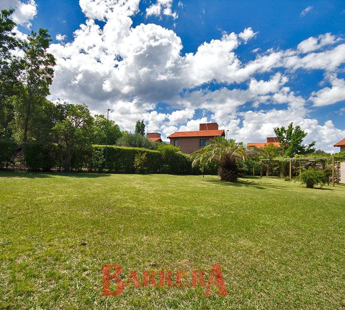 Imponente Chalet, Centro de Villa de Merlo S/lote 1500 m² 4