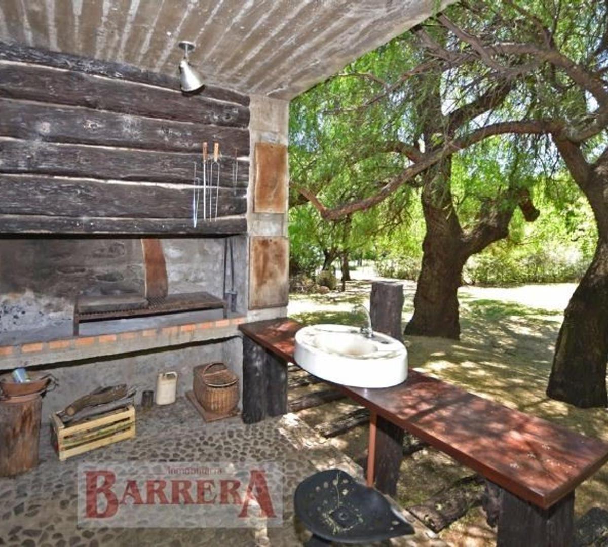 Foto de "Casa de Piedra", la más exclusiva de Loma Bola ( La Paz), imagen 3
