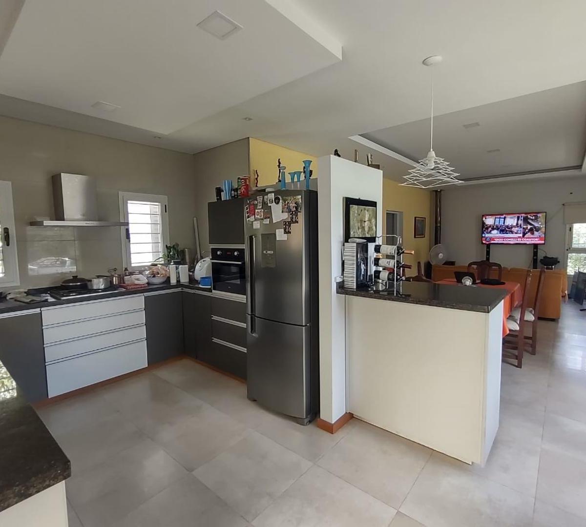 Villa de Merlo, Casa Moderna 170 m² Constr. S/ 722 m² Lote 5