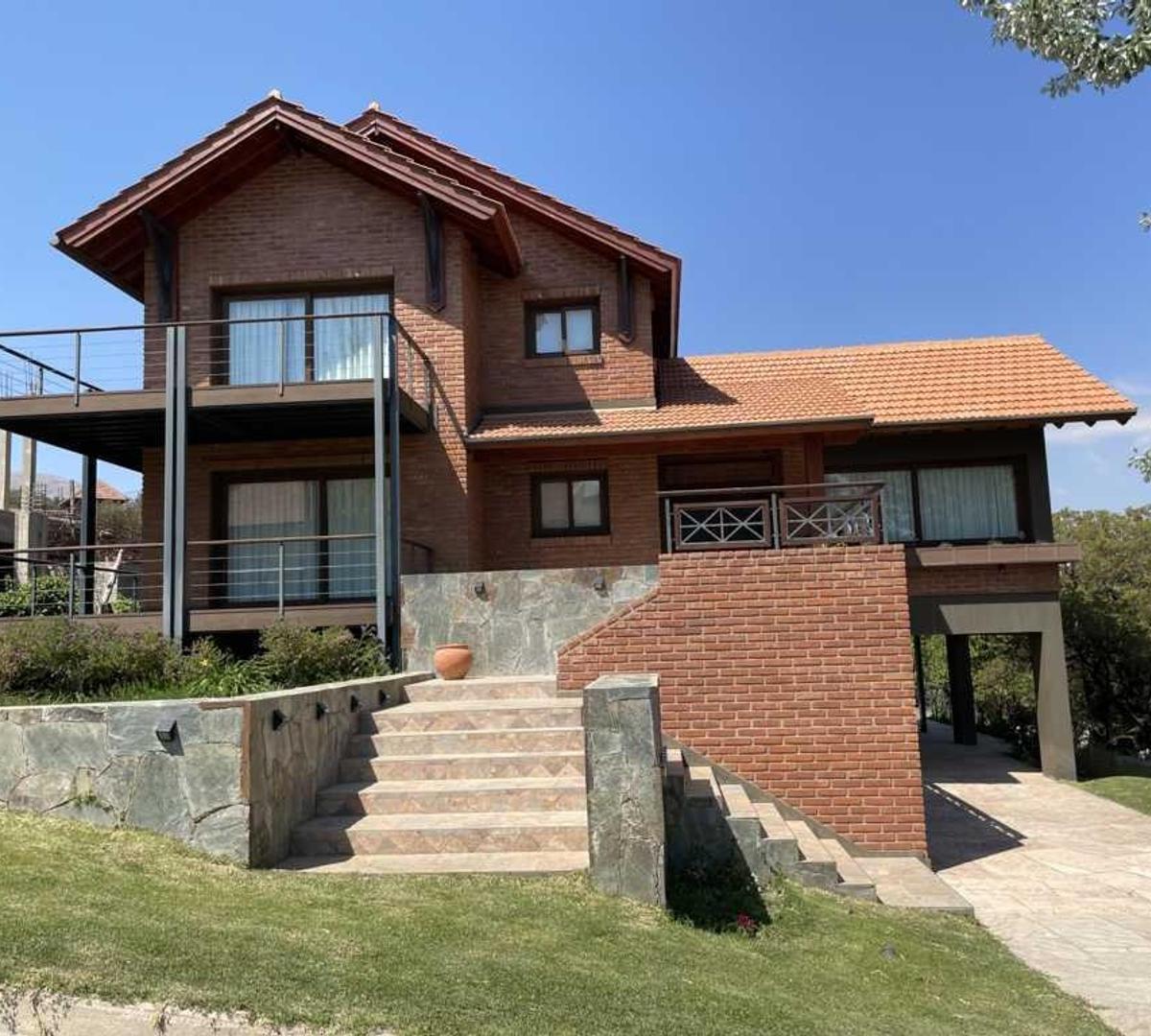 Country Chumamaya, Casa Rosario, 444 m2 cub. s/ lote 705 m2