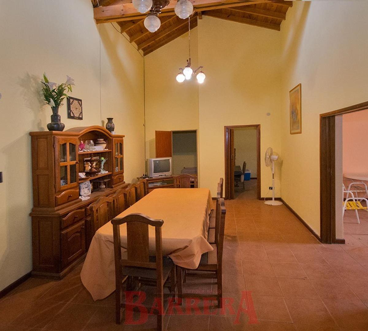 Imponente Chalet, Centro de Villa de Merlo S/lote 2250 m² 1