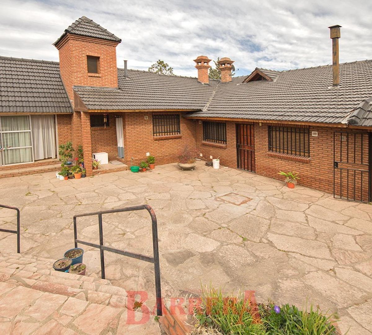 Imponente Chalet, Centro de Villa de Merlo S/lote 2250 m² 5