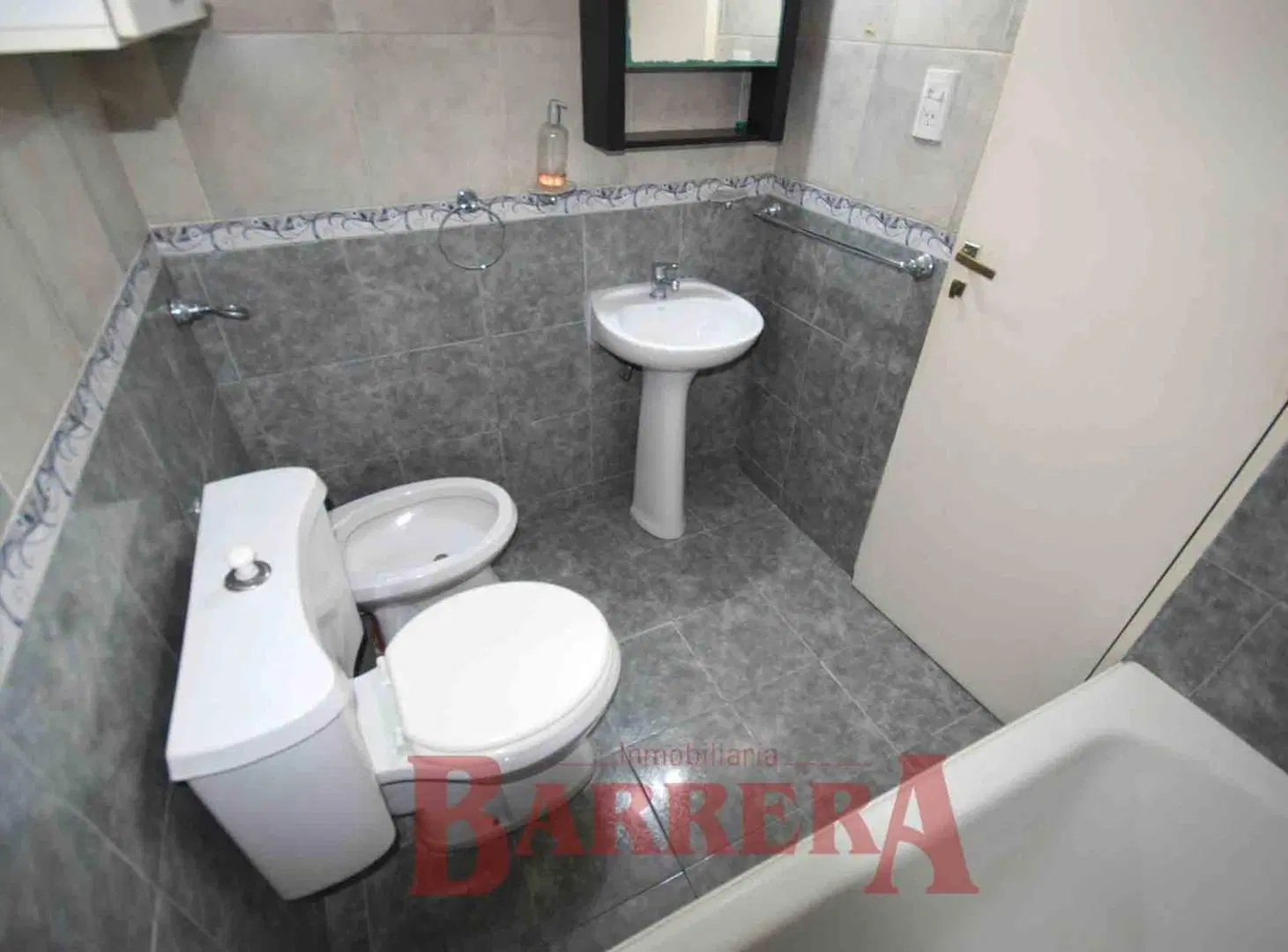 3 Amb A METROS DE ESTACION COGHLAN 4