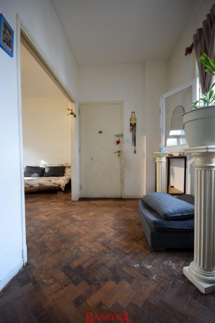 Foto de Hermoso PH 3 ambientes con terraza propia, imagen 1