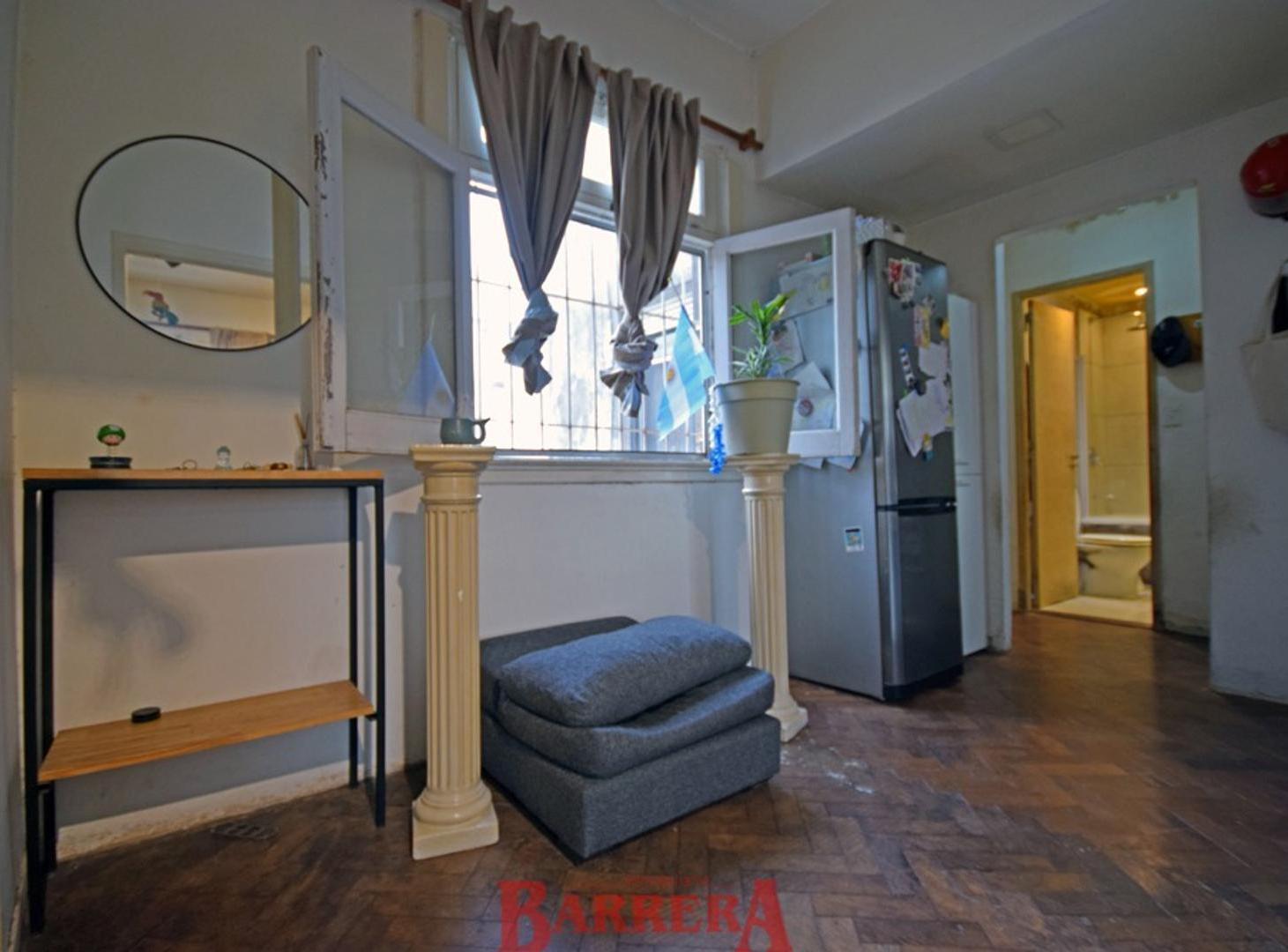 Foto de Hermoso PH 3 ambientes con terraza propia, imagen 2