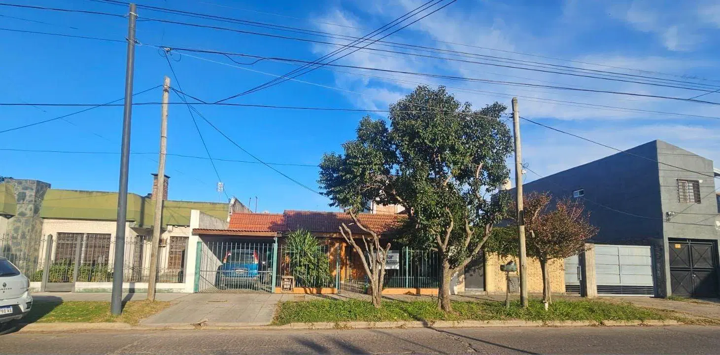 Casa - Temperley Este 3