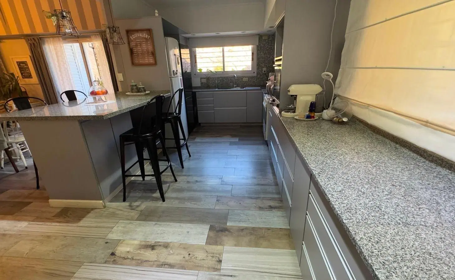 VENTA! Chalet Fonda 560 Lomas de Zamora. 4
