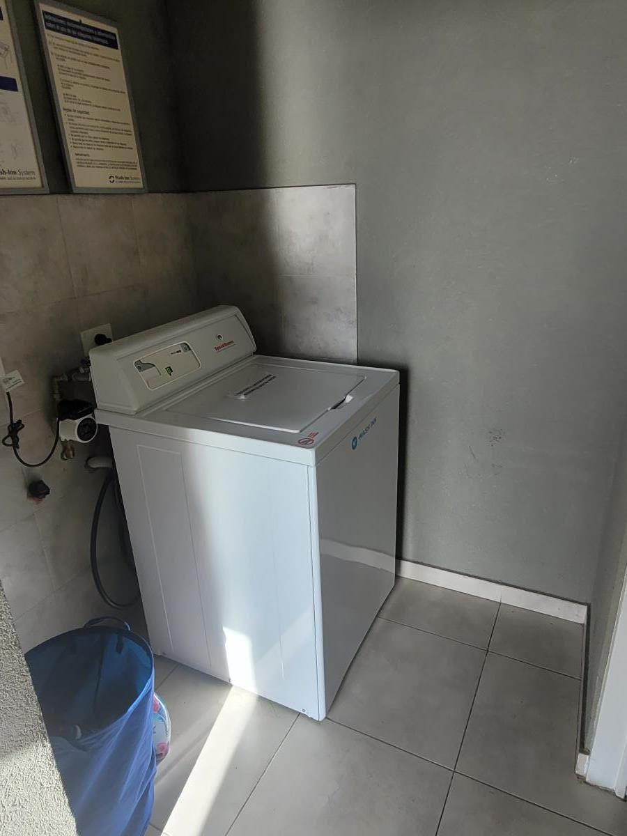 Excelente Dpto 2 Amb con Balcón 3