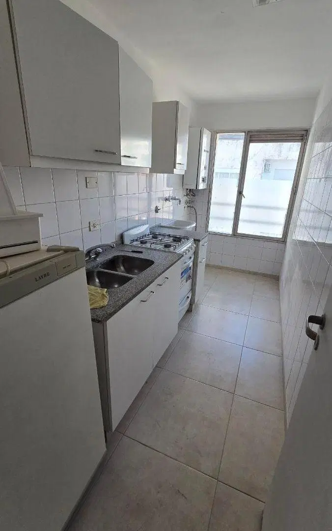 Muy Buen Dpto 2 Amb con Cocina y Lavadera Separados 2