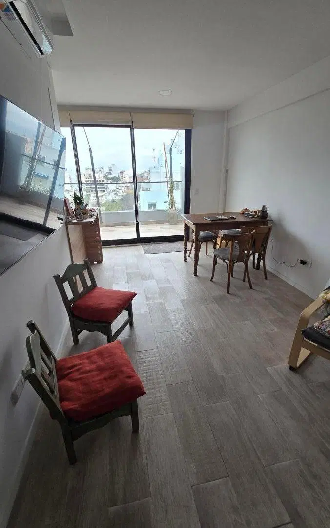 EXCELENTE DPTO 2 AMB CON BALCÓN ATERRAZADO 5