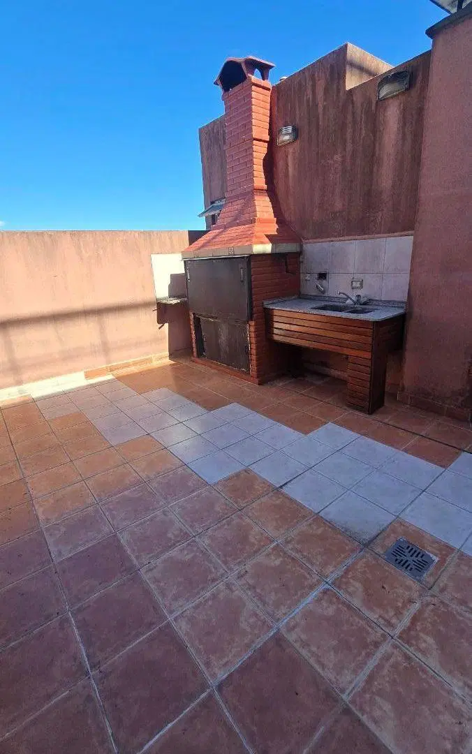Excelente Dpto 2 Amb con 2 Balcones 4