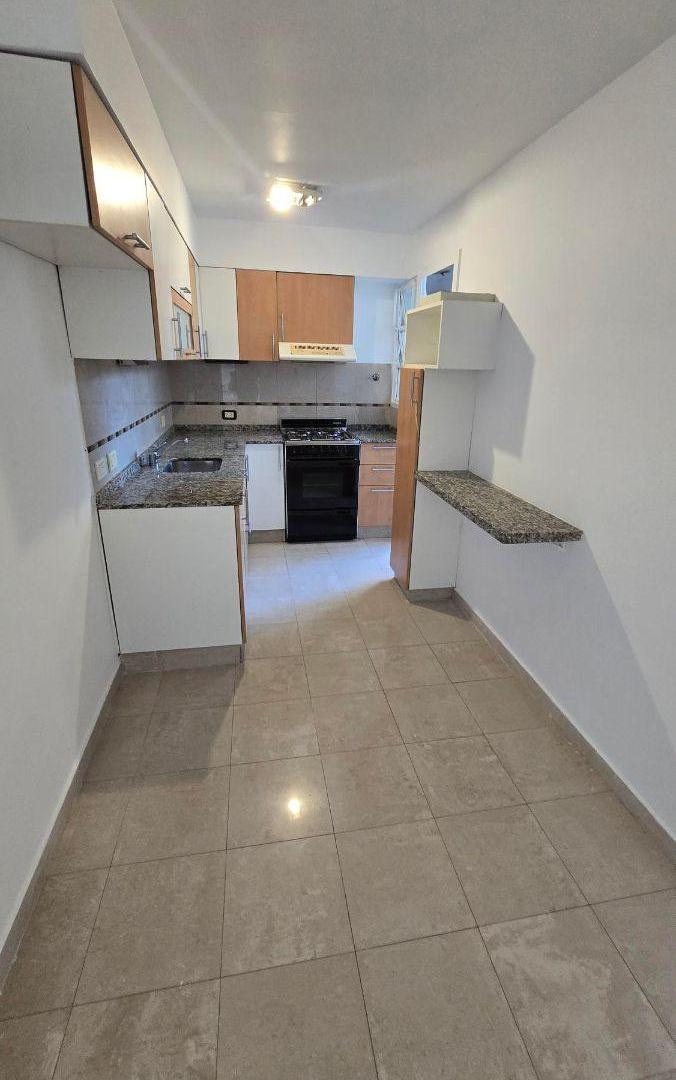 Foto de Muy Buen Dpto 3 Amb con Cocina y Lavadero Separados, imagen 1