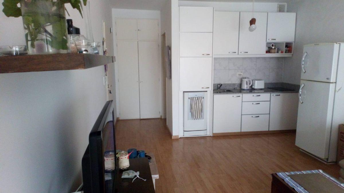EXCELENTE DPTO 1 AMB CON BALCÓN