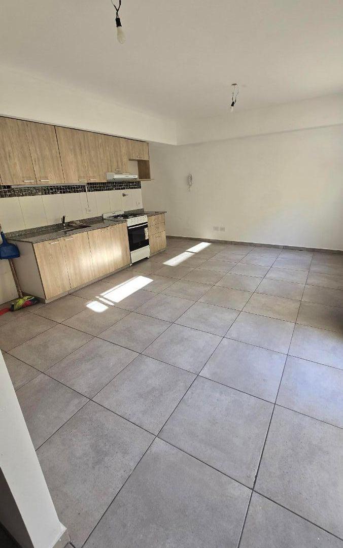 Foto de EXCELENTE PH DE 3 AMB CON 2 PATIOS, imagen 3