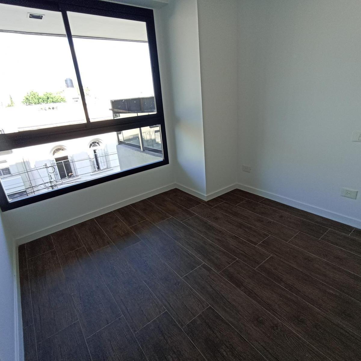 Duplex a Estrenar en Flores 4 Amb 1