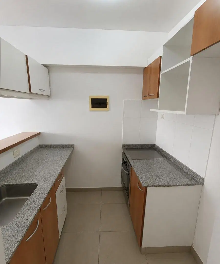 Depto 2 ambientes muy luminoso, balcon,  baño y toilette, amenities 5