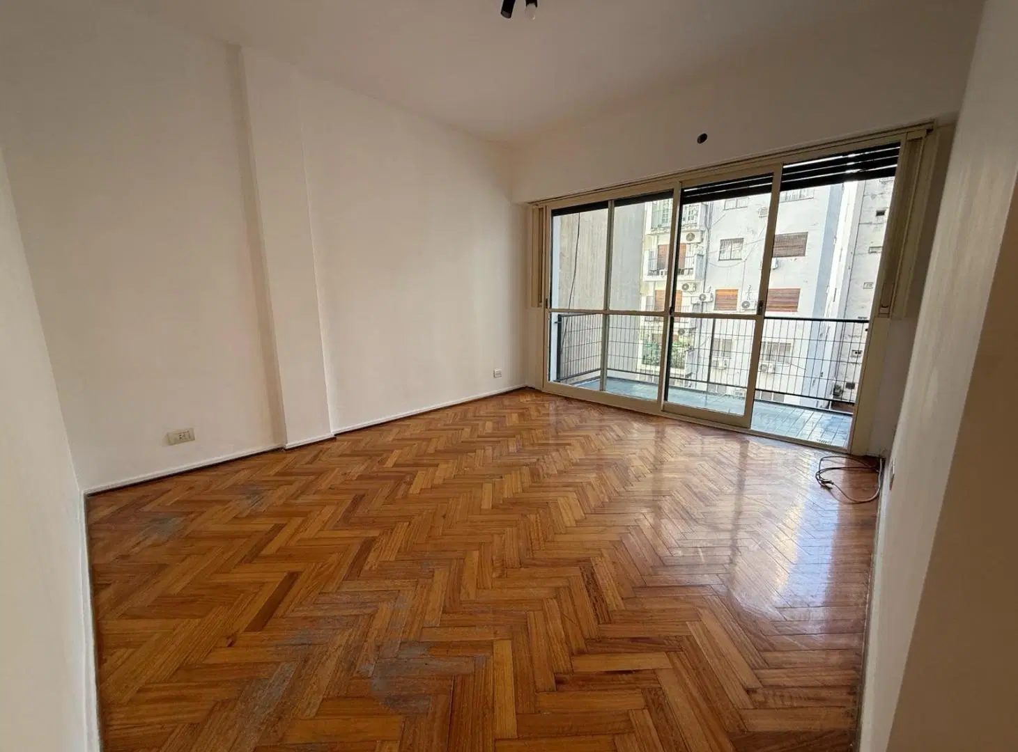Departamento 2 ambientes balcón a metros Alto Palermo 4